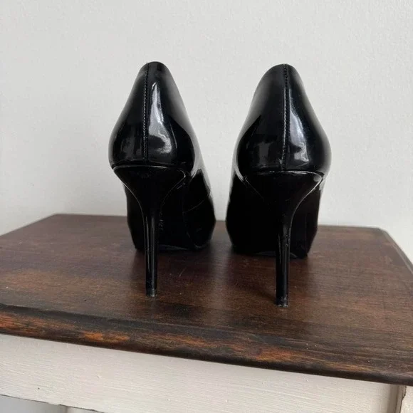Black patent leather peeptoe heel size 6 Nine West - Picture 5 of 6